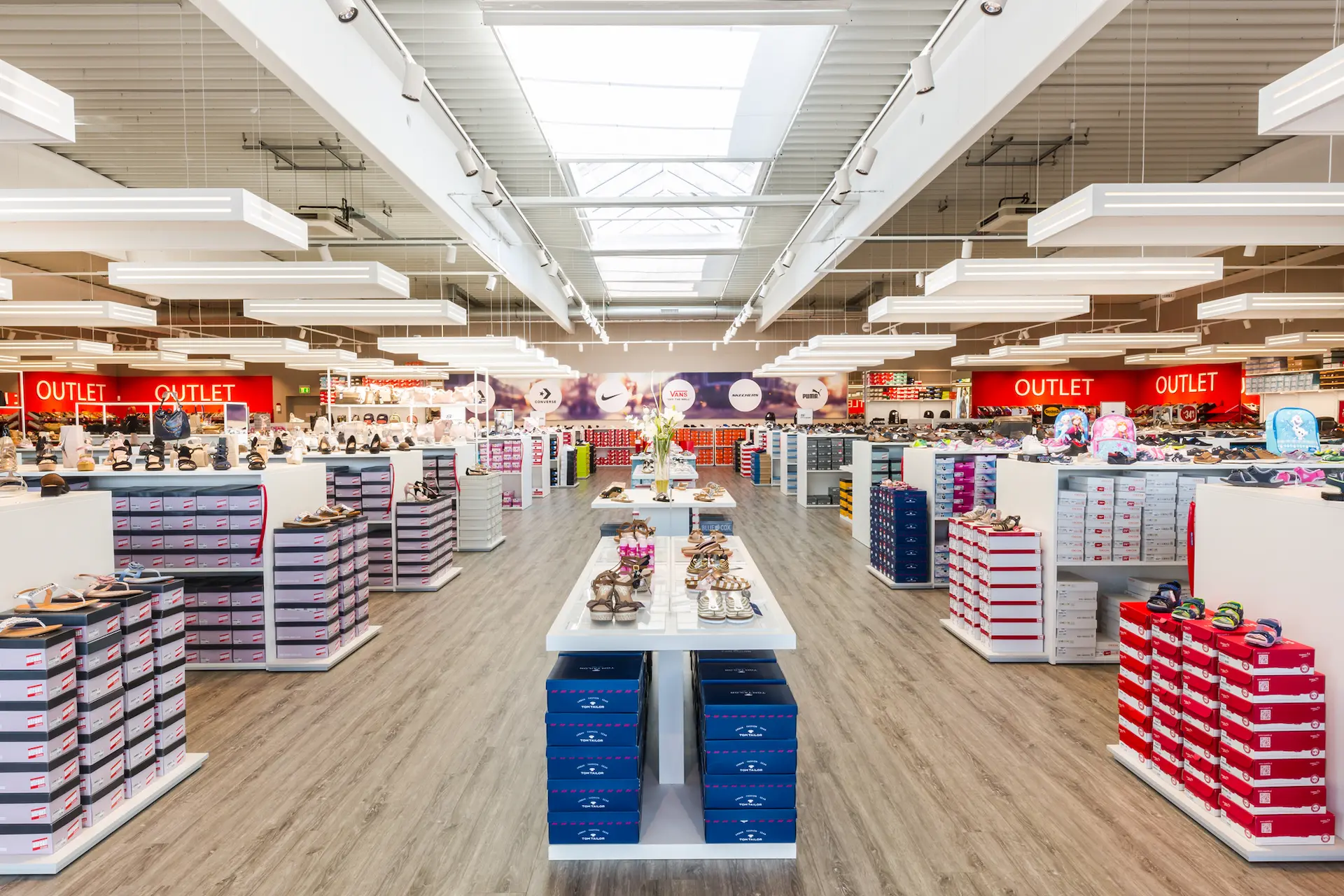 Shoe4You Filiale – Beleuchtungsinstallation